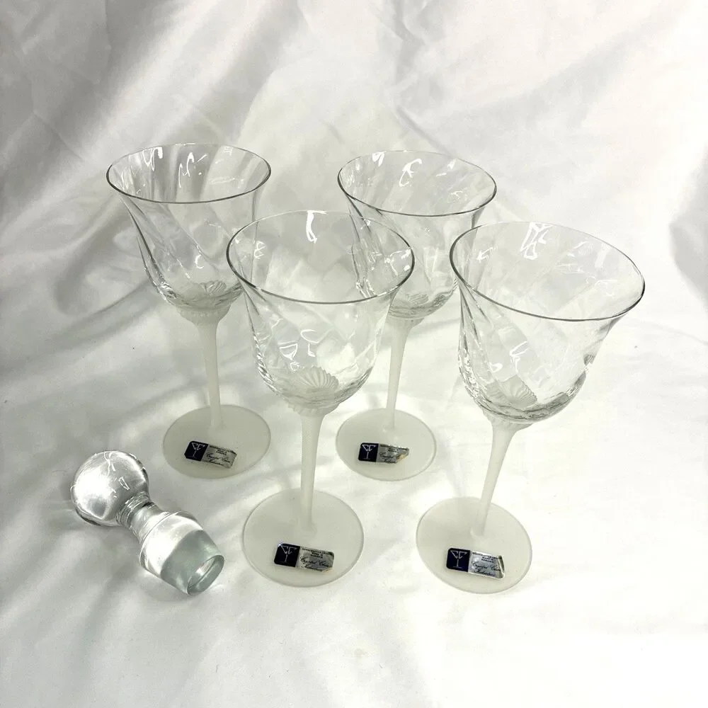 Crystal Clear Studios Valerie 4 Wine Glasses & Stopper Optic Swirl Frosted 1990s